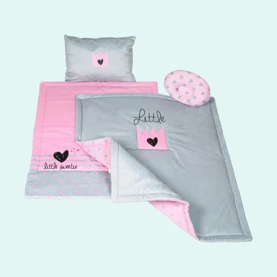سرویس خواب چهار تیکه برند رزربرن طرح Little Sweet Girl